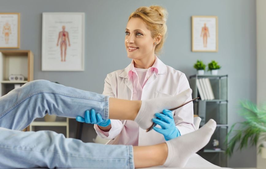 mackinaw-surgery-center-Chronic-Leg-Pain-Sciatica-Can-A-Minimally-Invasive-Procedure-Provide-Relief