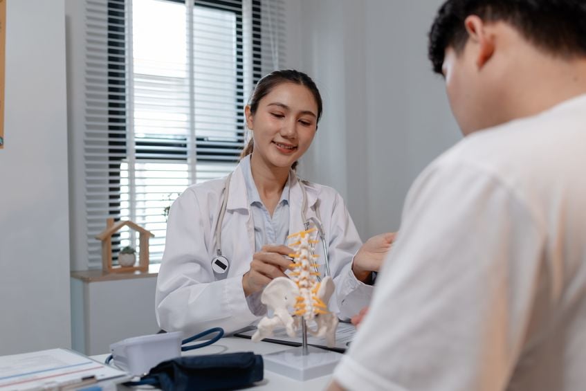 mackinaw-surgery-center-Minimally-Invasive-Spinal-Fusion-Getting-Pain-Relief-Stability
